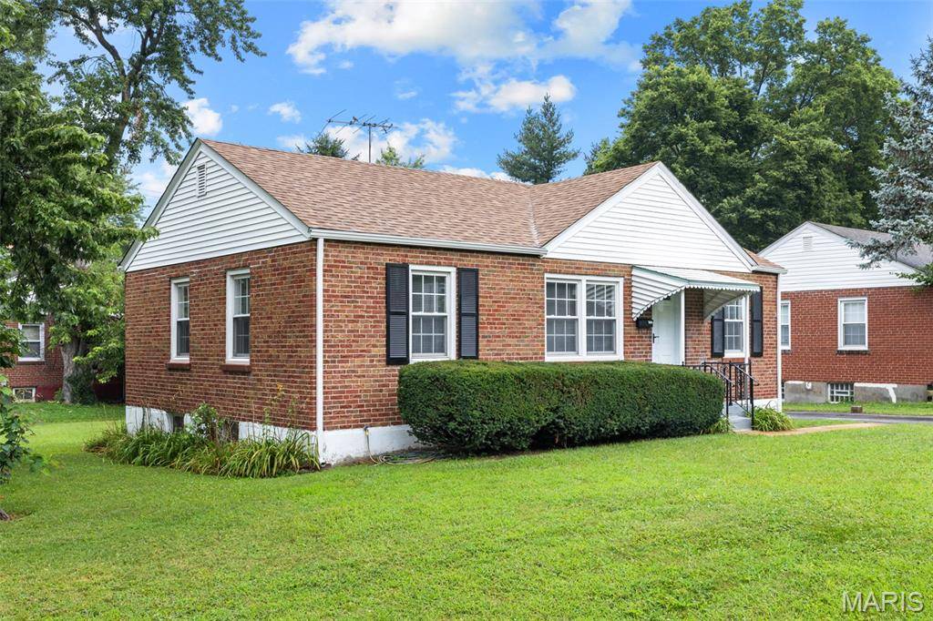1150 S New Florissant RD, Florissant, MO 63031