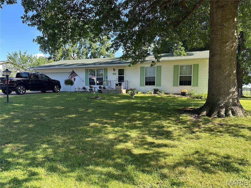 1786 Southridge LN, Owensville, MO 65066