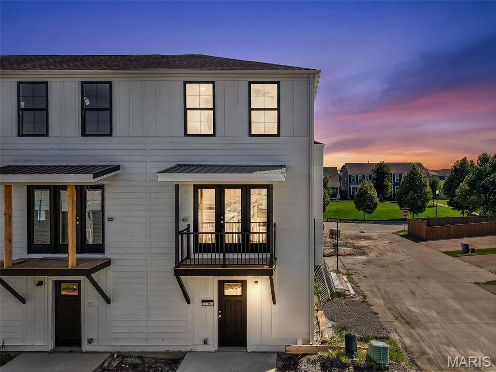 192 Canal Cottage ALY, St Charles, MO 63301