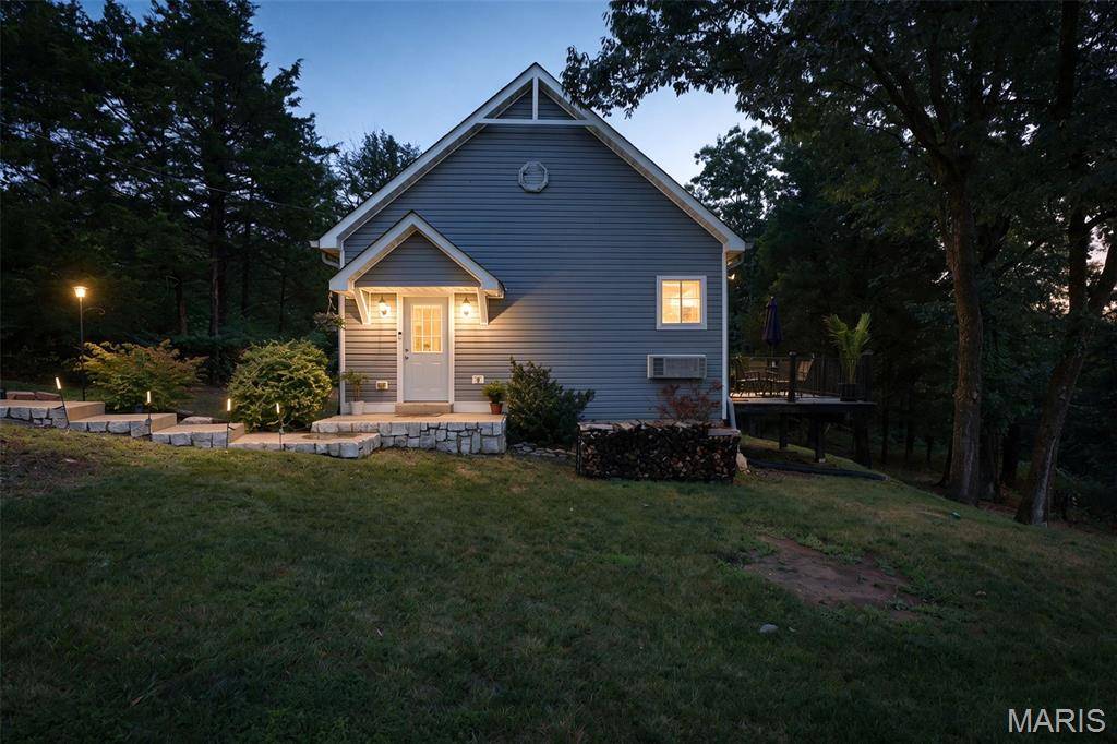 1704 Drake LN, Robertsville, MO 63072