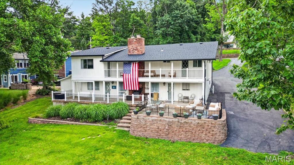 3661 S Lakeshore DR, Byrnes Mill, MO 63051