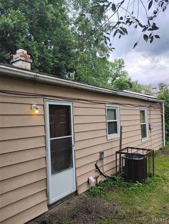 23 Westwood DR, Cahokia, IL 62206