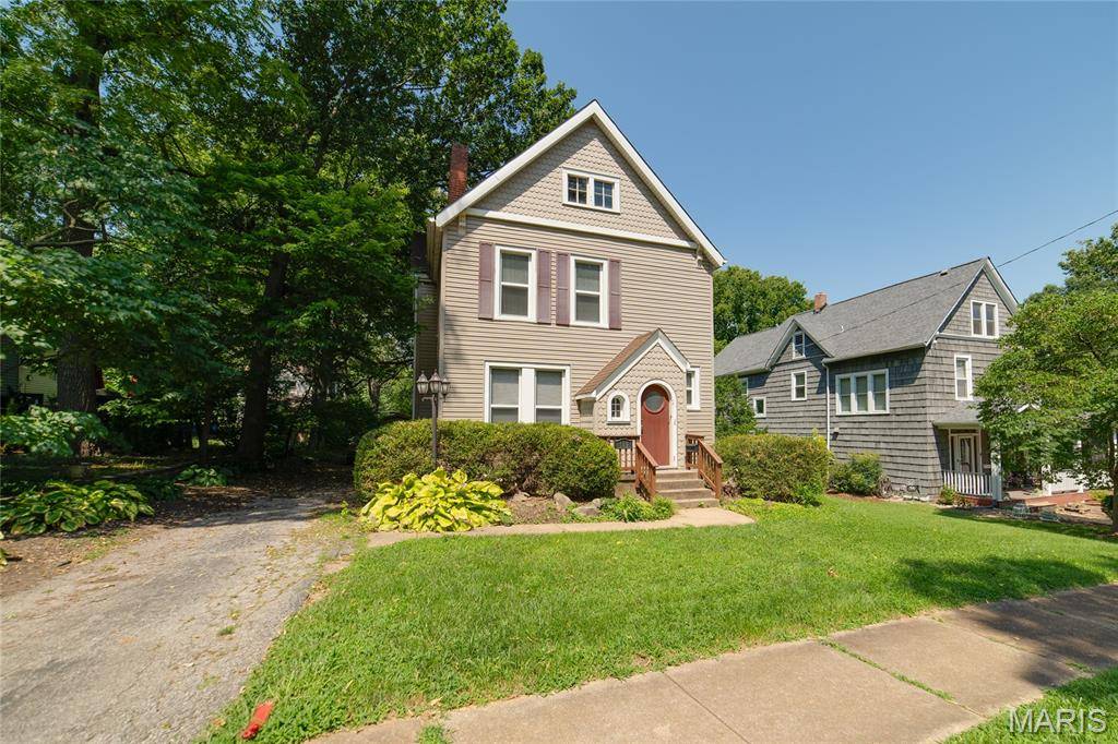 109 N Old Orchard AVE, Webster Groves, MO 63119
