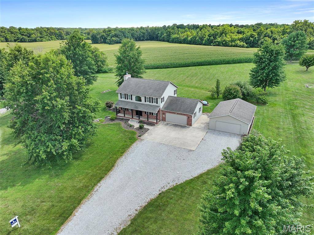 26 Hickory PT, Moro, IL 62067