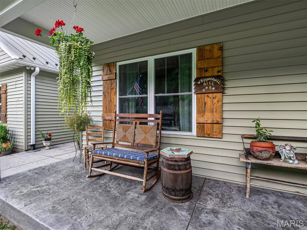 274 Calvey Crossing LN, Robertsville, MO 63072