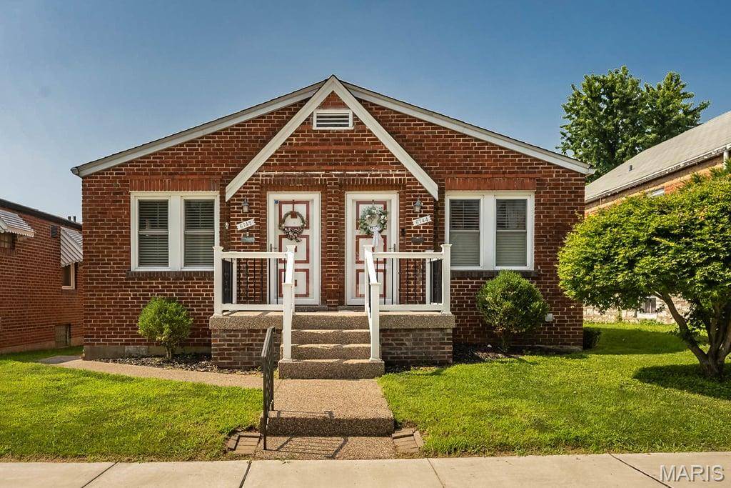 6742 Dolan PL, St Louis, MO 63139