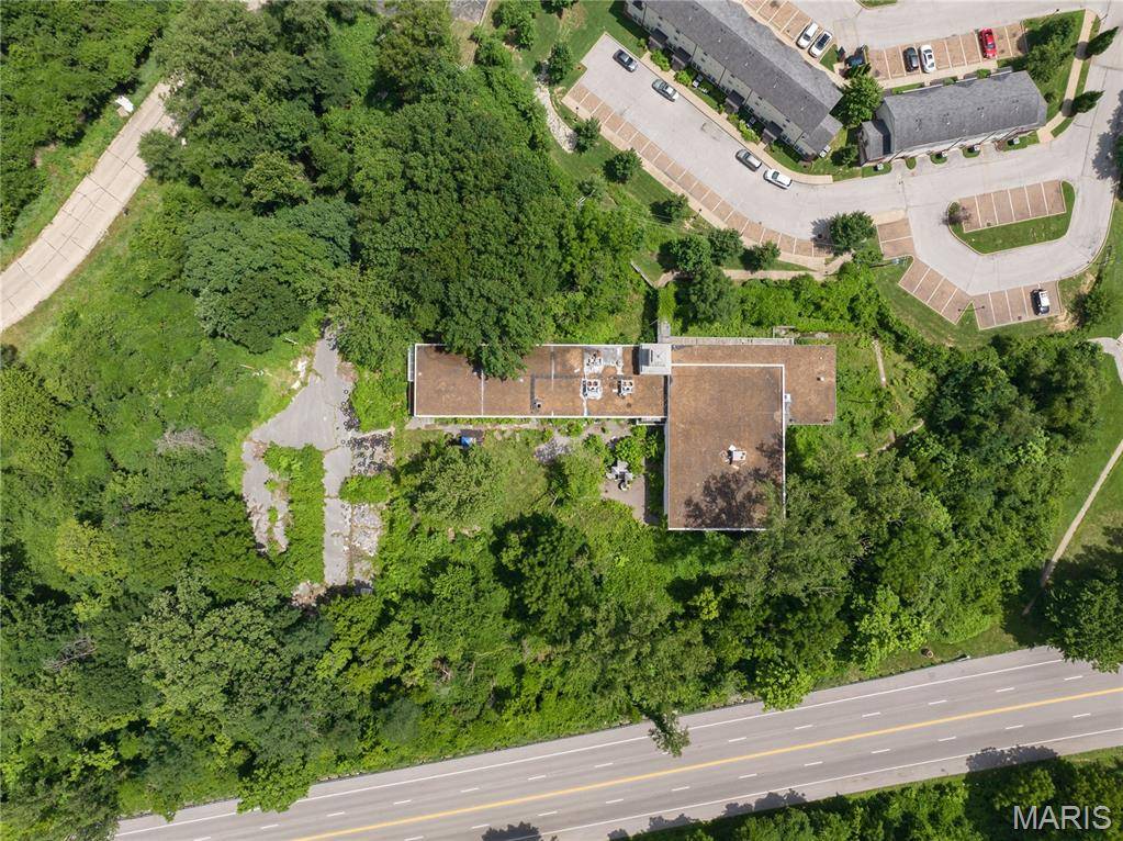 2650 Tyrell DR, Jennings, MO 63136
