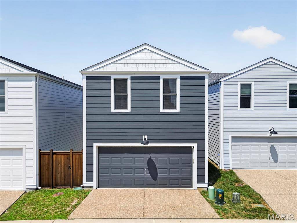 108 Tiber WAY, St Charles, MO 63301