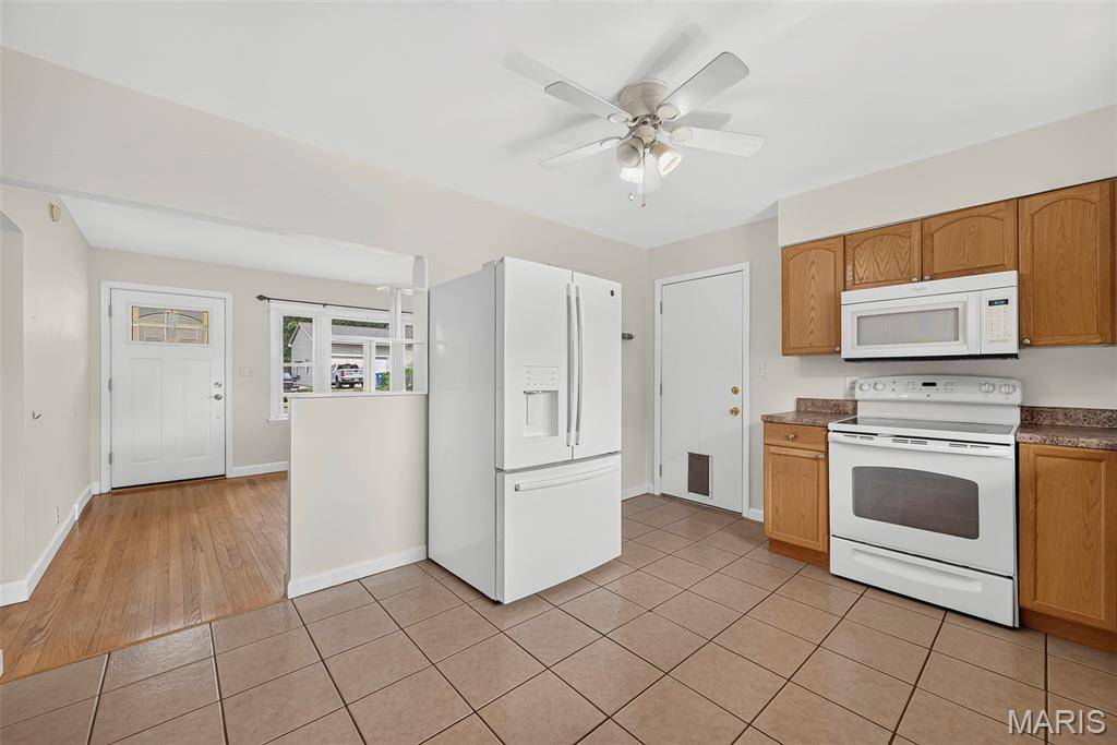 20 Westview DR, St Charles, MO 63303