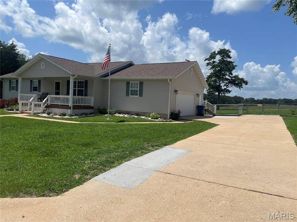17 Westwood DR, Salem, MO 65560