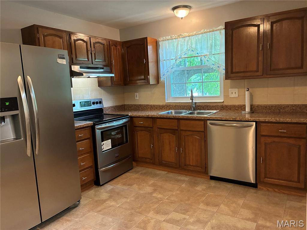 124 Conway Cove DR, Chesterfield, MO 63017