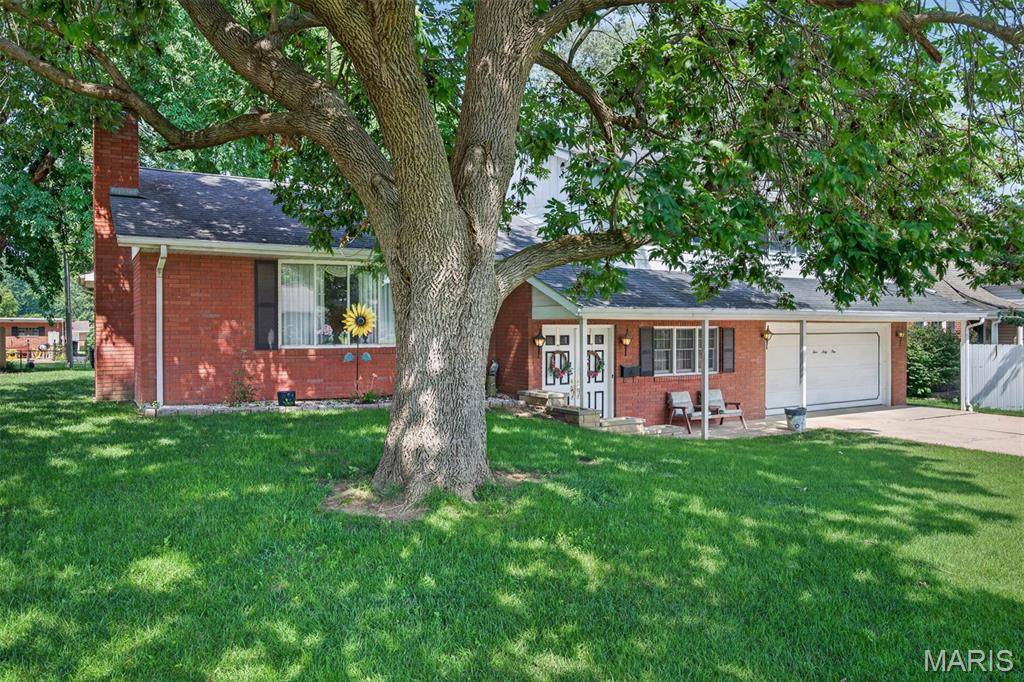 461 S Grand ST, Nashville, IL 62263