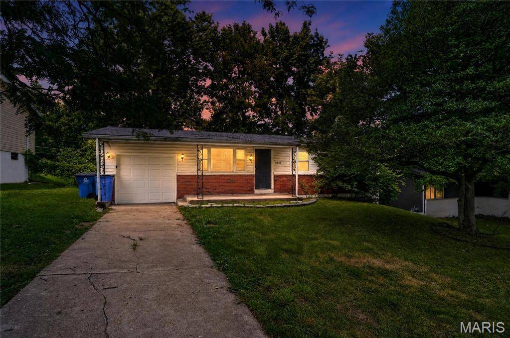 8441 Brotherton LN, St Louis, MO 63135