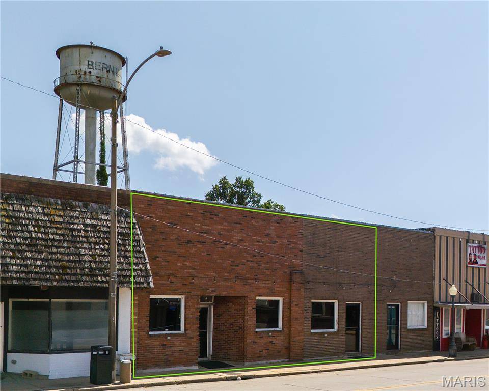 110 E Main AVE, Bernie, MO 63822