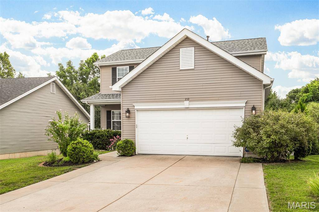 210 Flint Brook DR, O'fallon, MO 63366