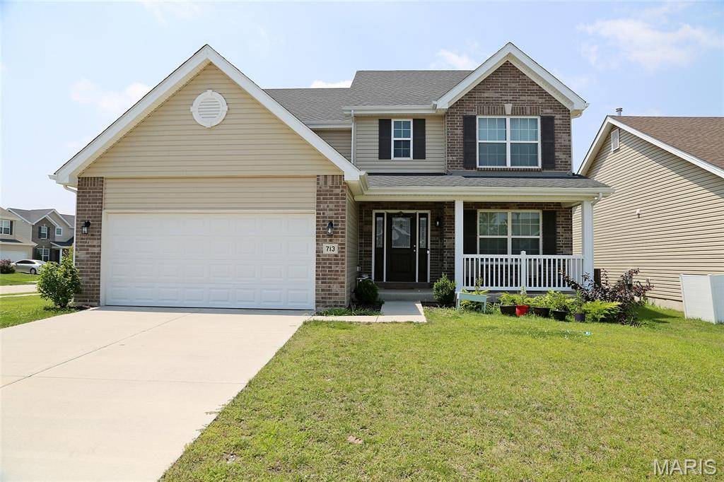 713 Palisades DR, St Charles, MO 63301