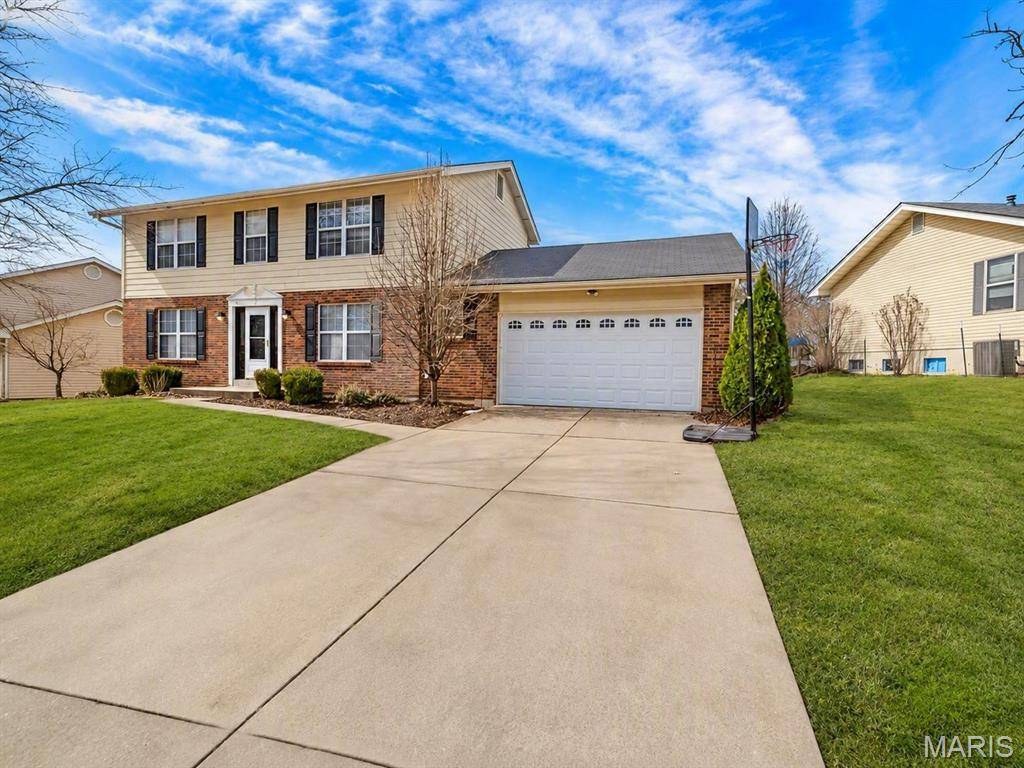 513 River Bend Estates DR, St Charles, MO 63303