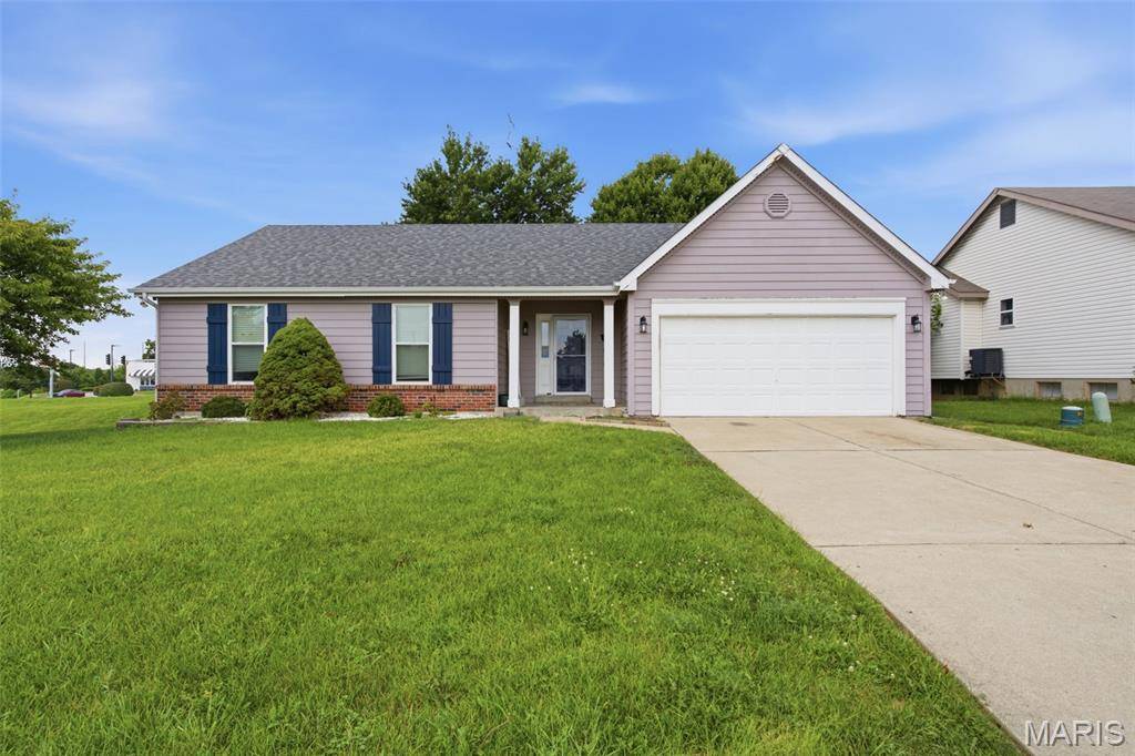 2021 Twin Fawns CT, St Peters, MO 63376