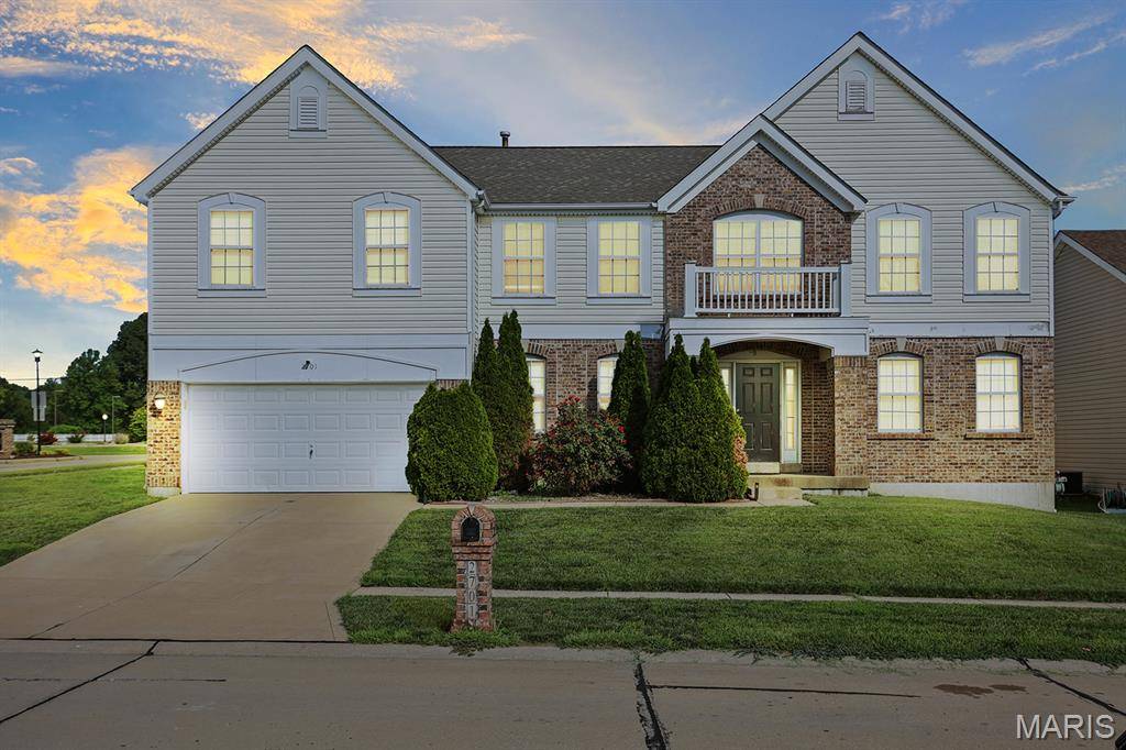 2701 Emerald Creek CT, Florissant, MO 63031