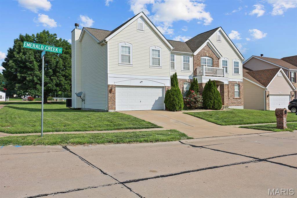 2701 Emerald Creek CT, Florissant, MO 63031