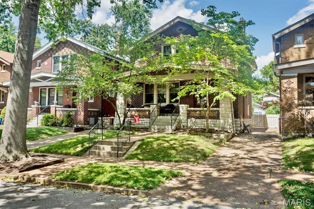 3951 Bowen ST, St Louis, MO 63116