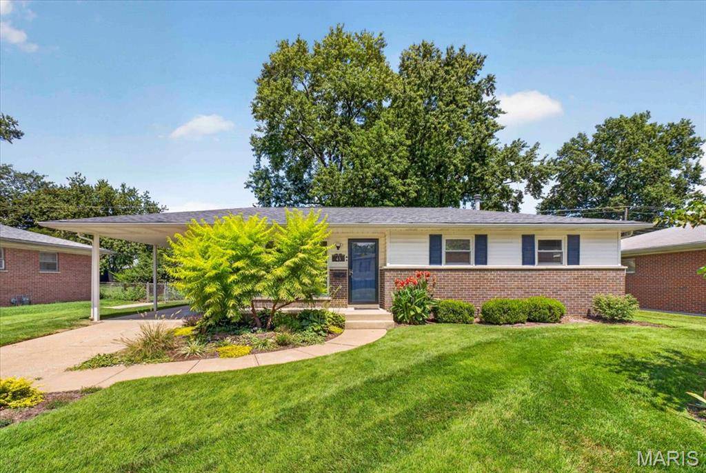 43 Dale Allen DR, Belleville, IL 62226