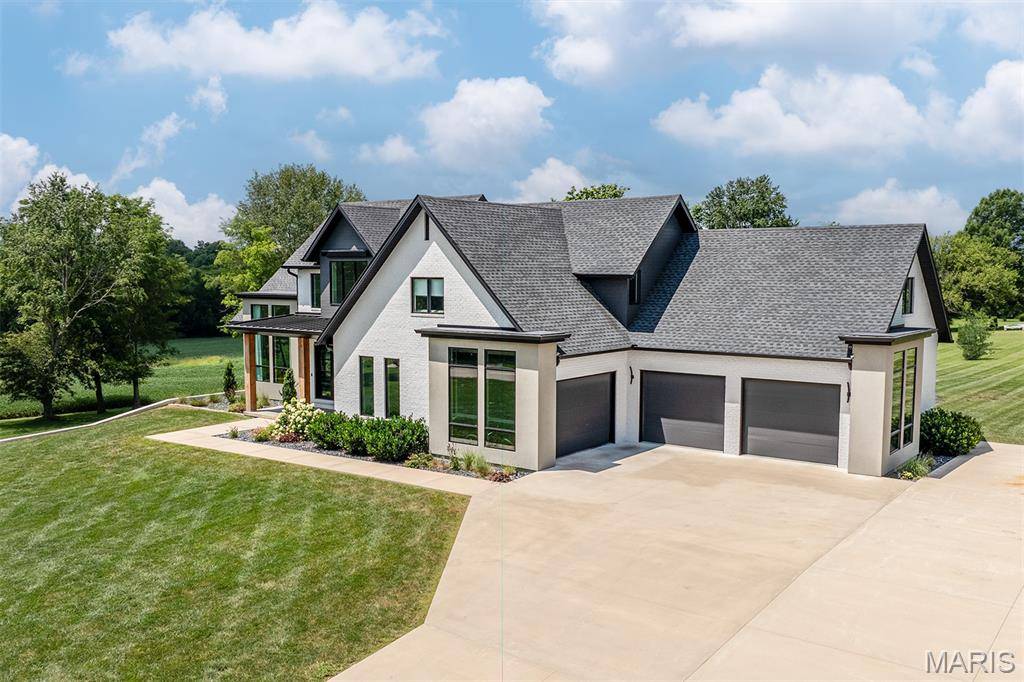 2007 Providence DR, Jackson, MO 63755