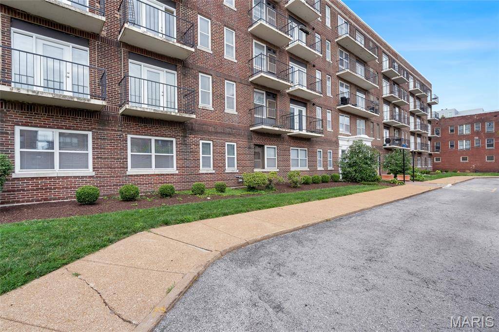 5630 Pershing AVE #30, St Louis, MO 63112