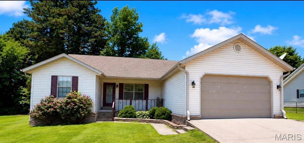 956 Sunny Valley LN, Poplar Bluff, MO 63901