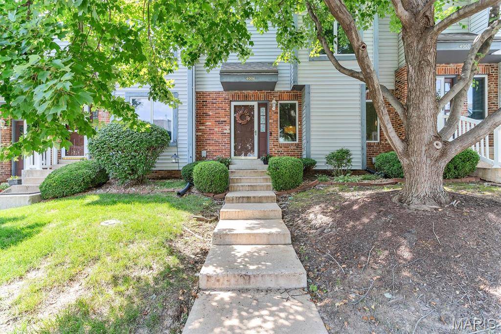 4006 Sherman Park DR, St Charles, MO 63303