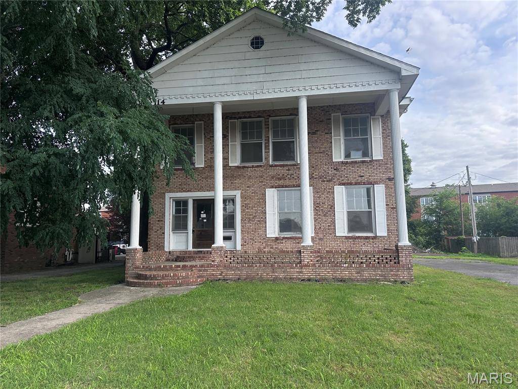 114 W North ST, Sikeston, MO 63801