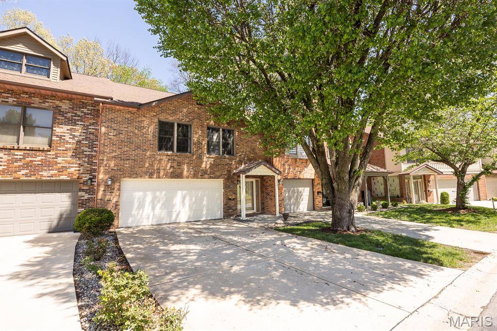 306 Northoak DR, Collinsville, IL 62234