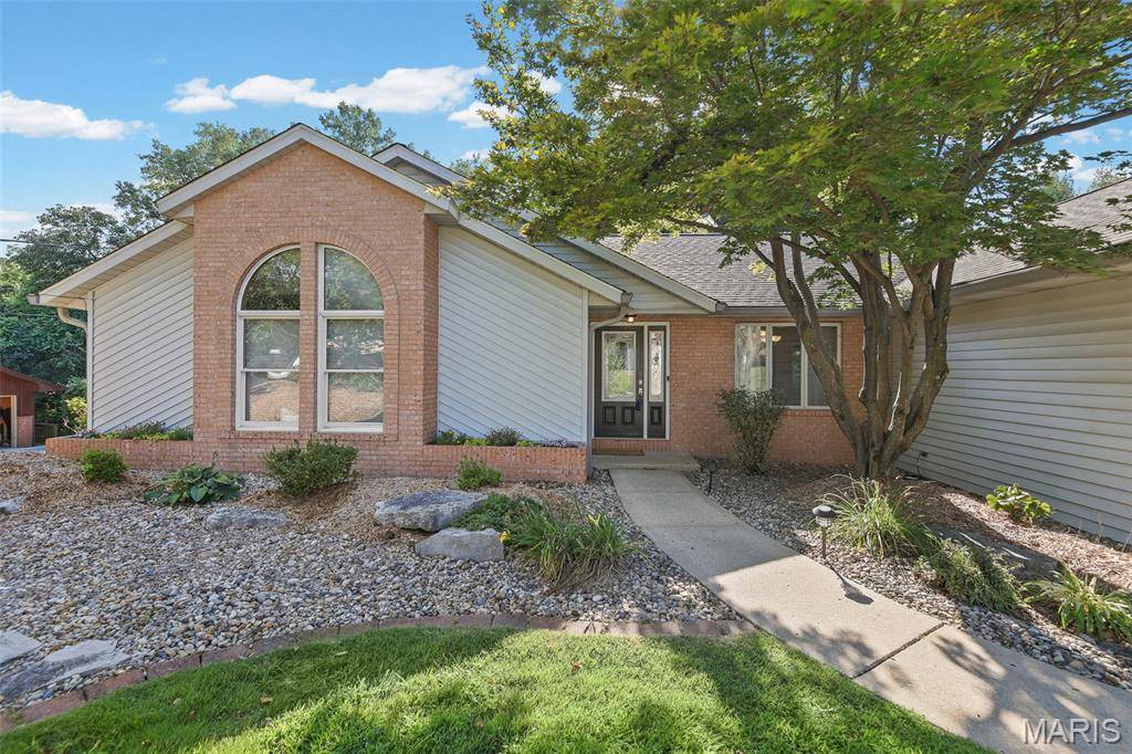 109 Wagner LN, Edwardsville, IL 62025