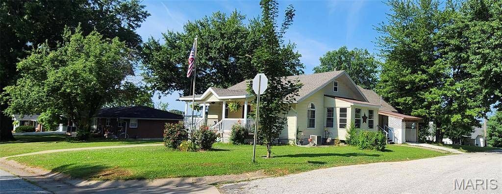 4999 College AVE, Hannibal, MO 63401