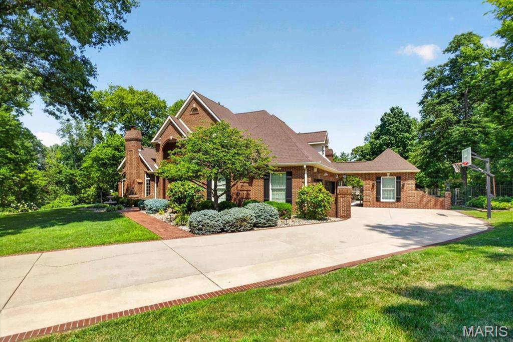 1511 18th Green CT, Belleville, IL 62220