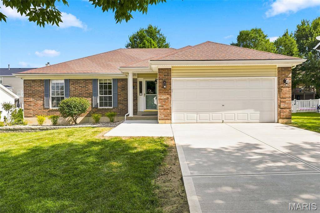 341 Falcon Hill DR, O'fallon, MO 63368