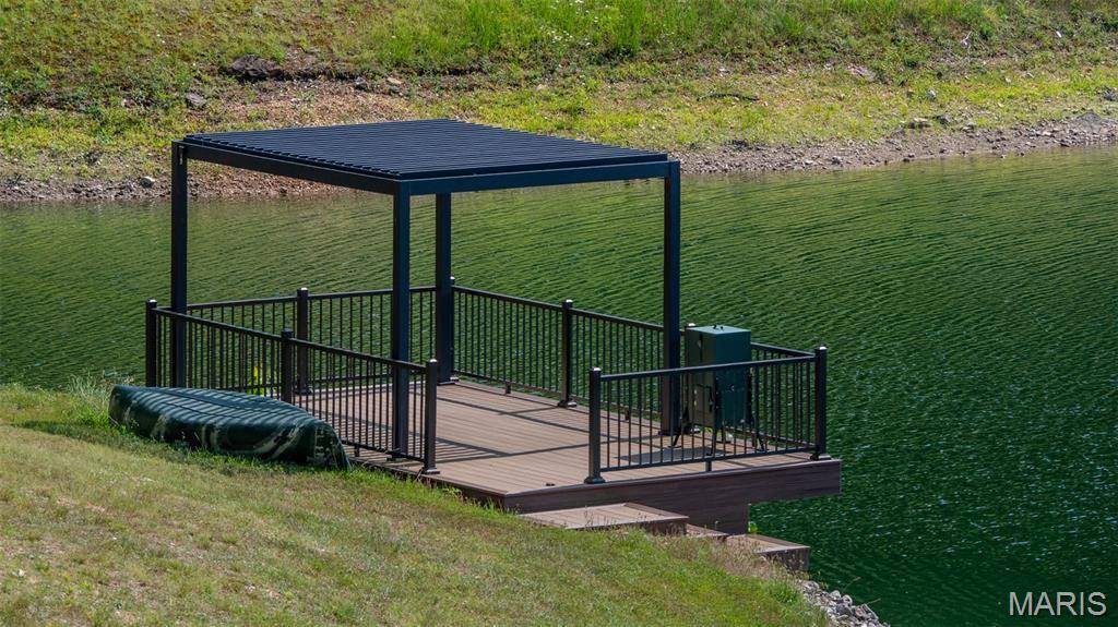 2728 Flucom RD, De Soto, MO 63020