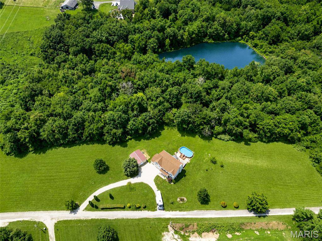 53 Glenn Oaks DR, Labadie, MO 63055