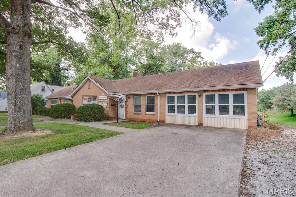2216 State ST, Alton, IL 62002