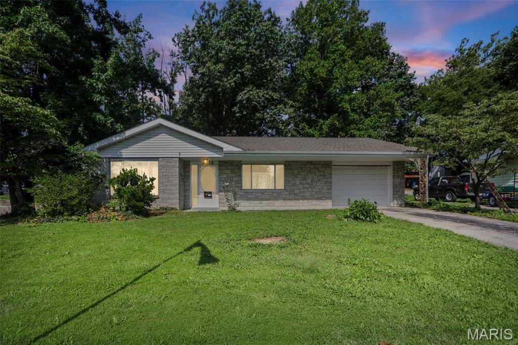 4026 Alby ST, Alton, IL 62002
