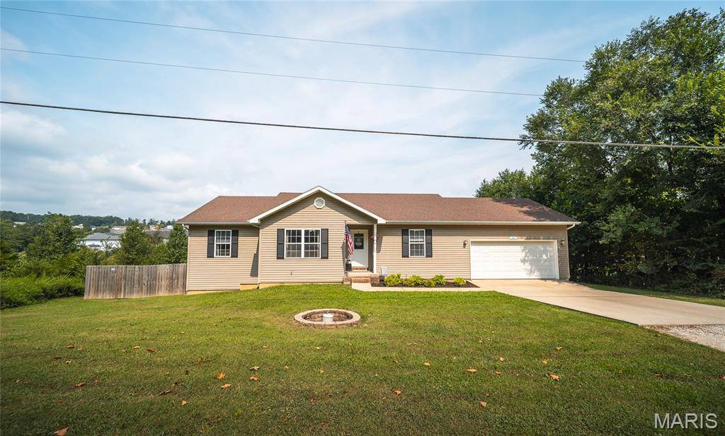 111 Lyle Curtis CIR, Waynesville, MO 65583