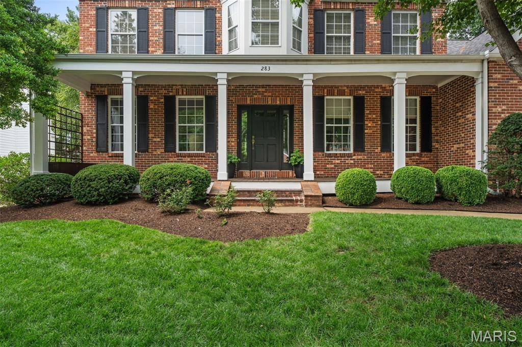 283 Dickens Farm LN, Ballwin, MO 63021