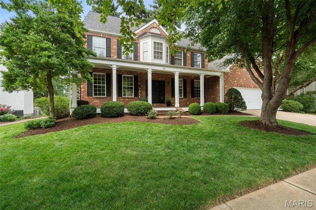 283 Dickens Farm LN, Ballwin, MO 63021