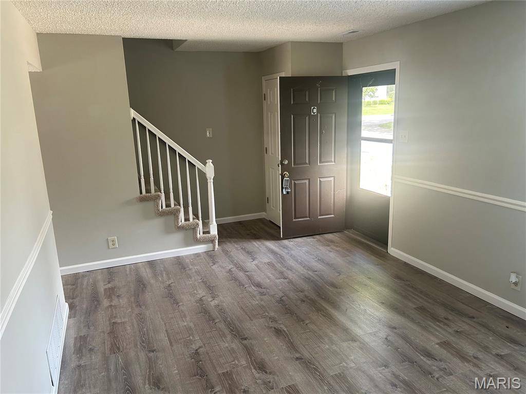 47 Park Charles BLVD #C, St Peters, MO 63376