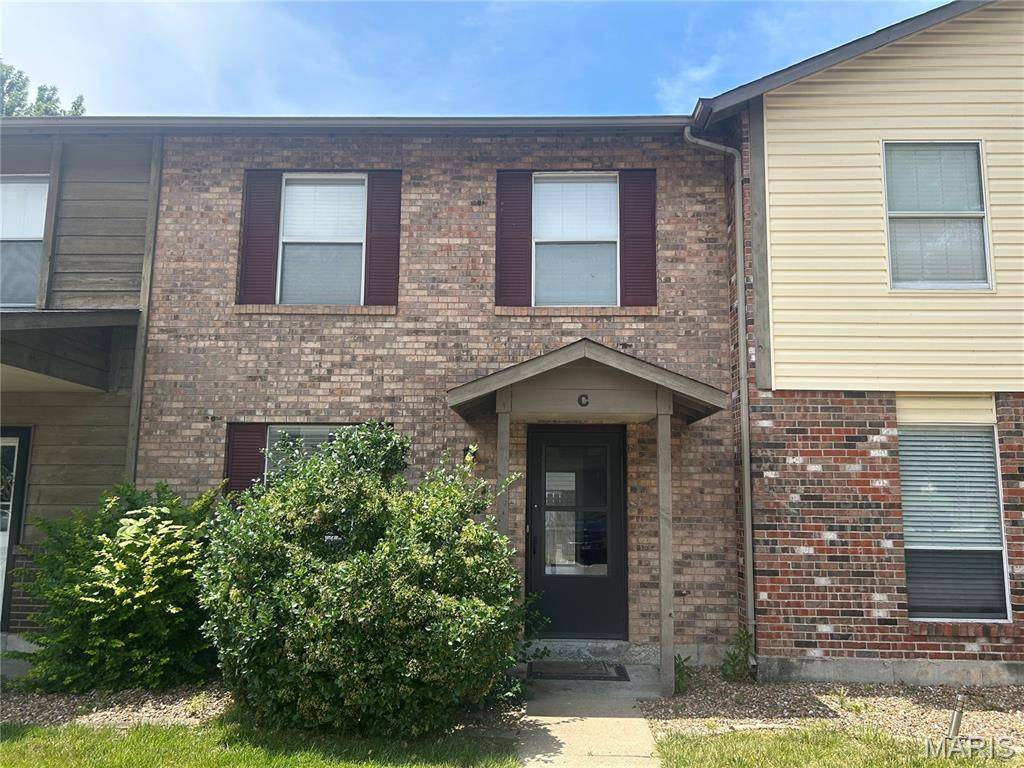 47 Park Charles BLVD #C, St Peters, MO 63376