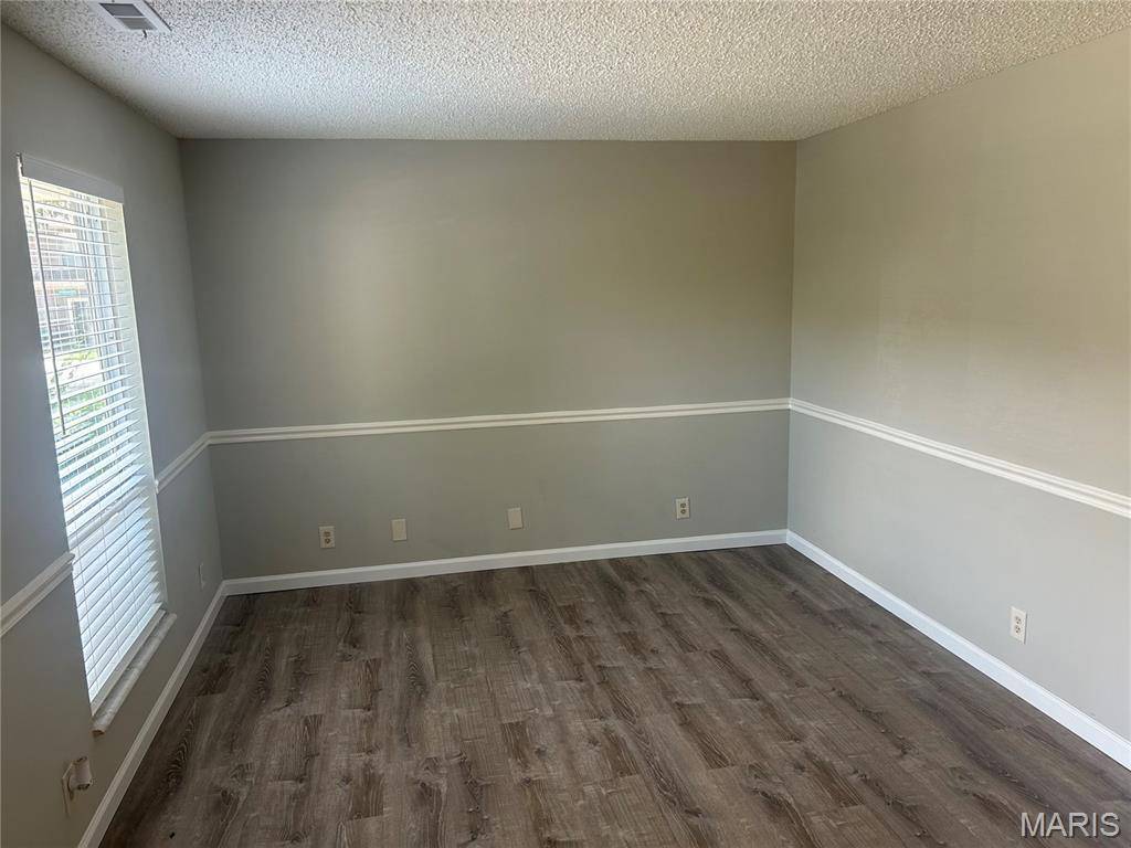 47 Park Charles BLVD #C, St Peters, MO 63376