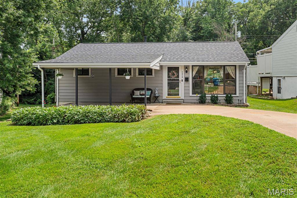 7210 Shellburne DR, Affton, MO 63123