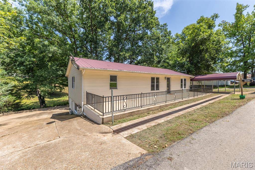 1004 Burford CT, Doniphan, MO 63935