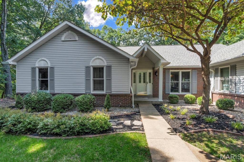 56 High Trails DR, Eureka, MO 63025