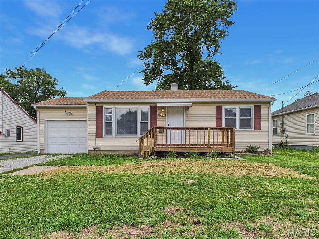 728 N Prairie ST, Bethalto, IL 62010